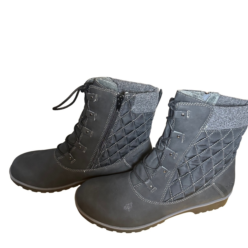 JBU by Jambu Summit black quilted waterproof boot NWT in box